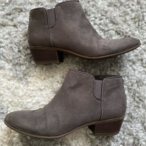Circus size 8 ankle boots